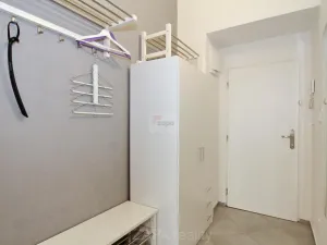 Pronájem bytu 2+kk, Praha - Smíchov, Grafická, 42 m2