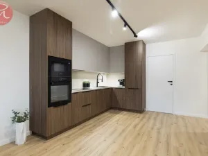 Prodej bytu 3+kk, Ostrava, Kischova, 58 m2