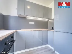 Prodej bytu 3+1, Mariánské Lázně - Úšovice, Hroznatova, 64 m2