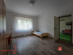 Prodej bytu 3+kk, Dvůr Králové nad Labem, Klazarova, 390 m2