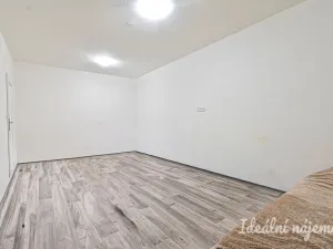 Pronájem bytu 3+1, Brno - Obřany, Fryčajova, 71 m2