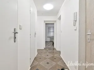 Pronájem bytu 3+1, Brno - Obřany, Fryčajova, 71 m2