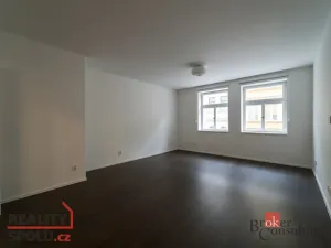 Pronájem bytu 2+kk, Praha - Žižkov, Roháčova, 56 m2