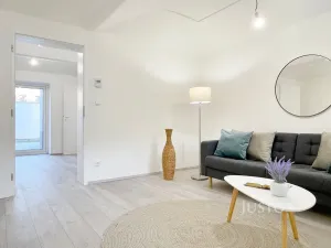 Prodej bytu 3+1, Praha, Žitavského, 66 m2