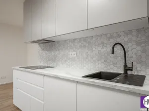 Prodej bytu 4+kk, Praha, Novodvorská, 76 m2