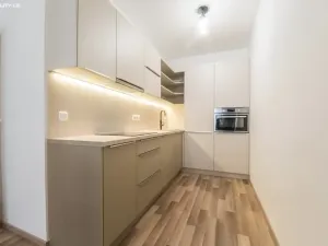 Pronájem bytu 2+kk, Praha, 60 m2