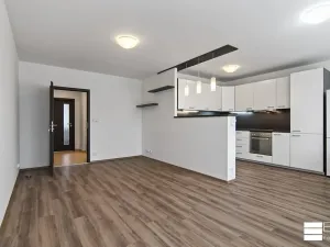 Pronájem bytu 3+kk, Neratovice, nám. Republiky, 78 m2