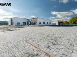 Prodej komerční nemovitosti, Karlovy Vary, 1967 m2