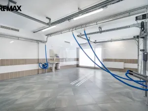 Prodej komerční nemovitosti, Karlovy Vary, 1967 m2