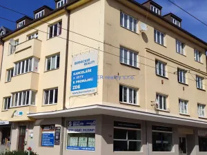 Pronájem kanceláře, Hradec Králové - Pražské Předměstí, S. K. Neumanna, 31 m2