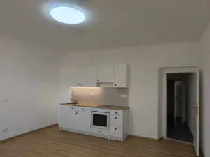 Pronájem bytu 4+kk, Pardubice, U Husova sboru, 94 m2