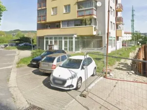 Pronájem obchodního prostoru, Bratislava, Slovenská republika, Pri Šajbách 9335/34, 102 m2