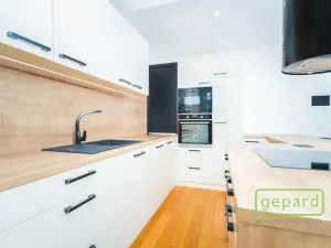 Prodej rodinného domu, Mníšek pod Brdy, U Kolejí, 200 m2