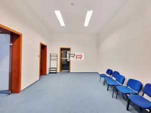 Pronájem kanceláře, Olomouc, Dolní náměstí, 67 m2