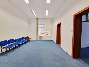 Pronájem kanceláře, Olomouc, Dolní náměstí, 67 m2