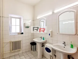 Pronájem kanceláře, Olomouc, Dolní náměstí, 67 m2