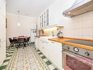 Prodej bytu 3+1, Praha - Smíchov, Zborovská, 89 m2