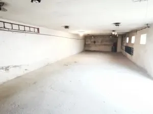 Pronájem garáže, Jihlava, 100 m2