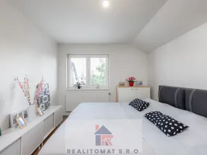 Pronájem rodinného domu, Horoušany, Na Svahu, 133 m2