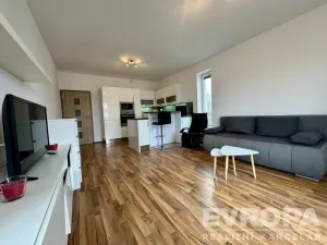 Prodej bytu 2+kk, Plzeň - Valcha, Špačková, 55 m2