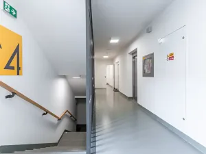 Pronájem bytu 1+kk, Praha - Karlín, Sokolovská, 38 m2