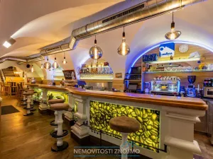 Prodej restaurace, Retz, Znaimerstraße, 200 m2