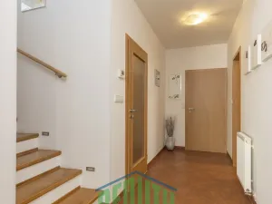 Prodej rodinného domu, Unhošť, V Topolech, 151 m2