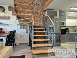 Prodej bytu 4+kk, Praha - Radotín, Na Krupičárně, 96 m2