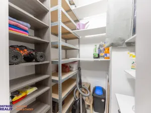 Prodej bytu 3+kk, Hrabišín, 79 m2