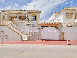 Prodej rodinného domu, Torrevieja, Španělsko, Ronda César Cánovas Girada, 50 m2