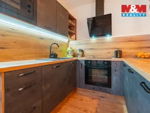 Prodej bytu 3+1, Vyšší Brod, Poschoďová, 92 m2