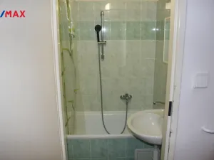 Pronájem bytu 3+1, Praha - Břevnov, Bělohorská, 72 m2