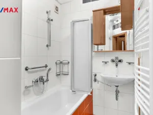 Prodej bytu 3+1, Hradec Králové - Nový Hradec Králové, třída Edvarda Beneše, 98 m2