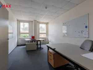 Pronájem výrobních prostor, Chodová Planá, Kyjovská, 1300 m2