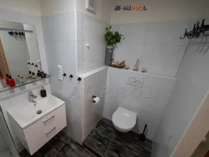 Prodej bytu 3+1, Praha - Černý Most, Kpt. Stránského, 85 m2