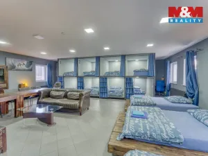 Prodej obchodního prostoru, Stružná, 216 m2