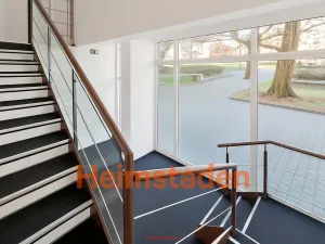 Pronájem kanceláře, Havířov - Město, nám. Republiky, 72 m2