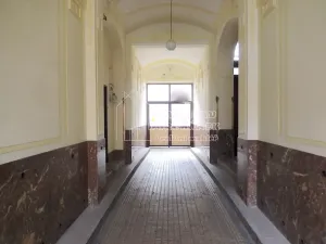 Pronájem komerční nemovitosti, Praha - Karlín, Pernerova, 358 m2