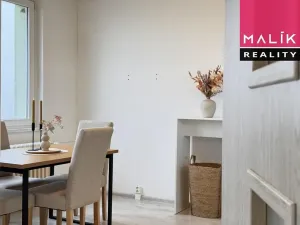 Prodej bytu 1+1, Karlovy Vary, Dvořákova, 37 m2