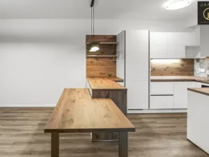 Pronájem bytu 2+kk, Praha - Košíře, Starokošířská, 56 m2