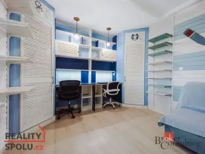 Prodej bytu 4+1, Nupaky, U Valu, 83 m2