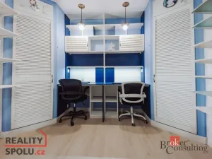 Prodej bytu 4+1, Nupaky, U Valu, 83 m2