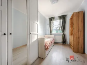 Prodej bytu 4+1, Nupaky, U Valu, 83 m2