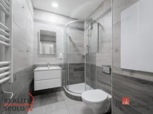 Pronájem bytu 2+1, Rychnov u Jablonce nad Nisou, nám. Míru, 64 m2