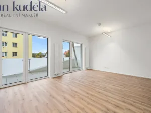 Pronájem bytu 2+kk, Brno, Komárovská, 54 m2