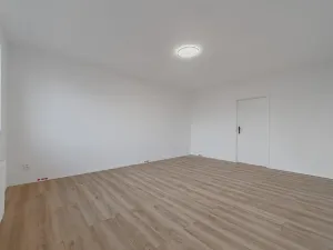 Prodej bytu 3+1, Ostrava, Václava Košaře, 68 m2