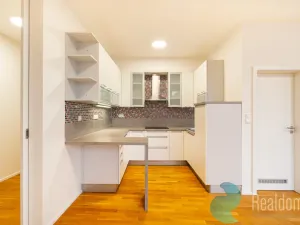 Prodej bytu 3+kk, Praha, Pod průsekem, 65 m2