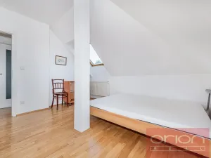 Pronájem rodinného domu, Praha - Suchdol, Havraní, 350 m2