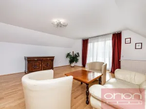 Pronájem rodinného domu, Praha - Suchdol, Havraní, 350 m2