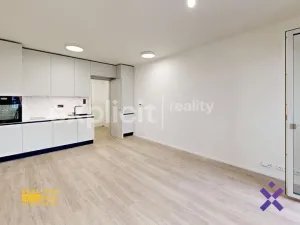 Pronájem bytu 1+kk, Zlín, Nad Stráněmi, 33 m2